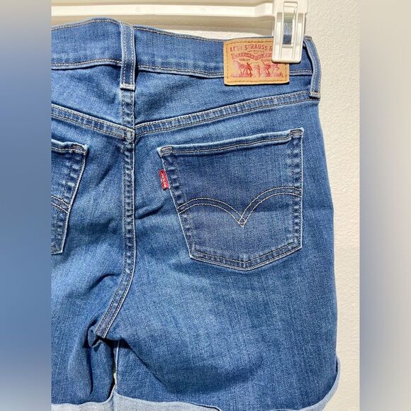 Levi’s jeans shorts blue denim summer casual Bermuda women’s 27 - Picture 3 of 5